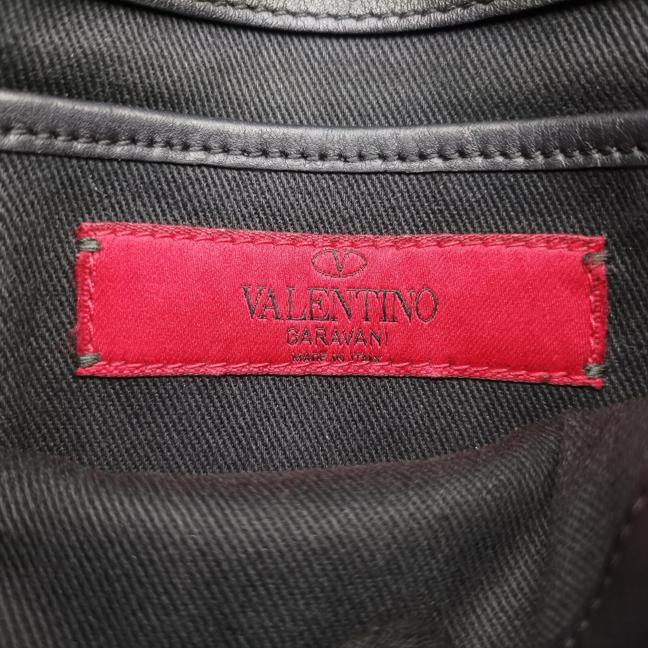 Pre-owned Valentino Rockstud Black Leather  shoulderbag | stylenewstar