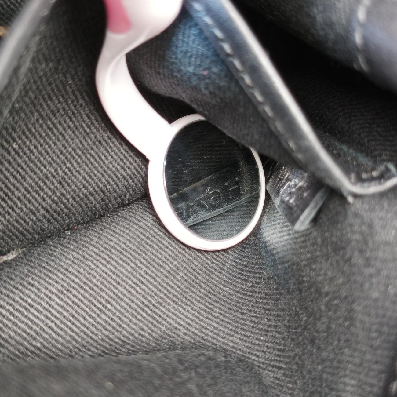 Pre-owned Valentino Rockstud Black Leather  shoulderbag | stylenewstar