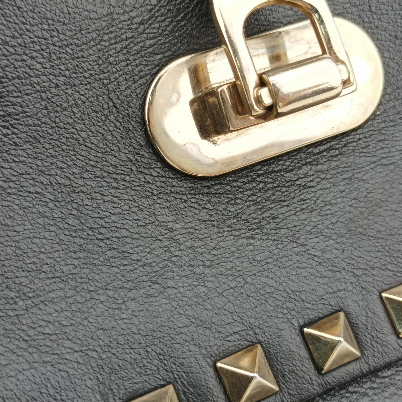 Pre-owned Valentino Rockstud Black Leather  shoulderbag | stylenewstar