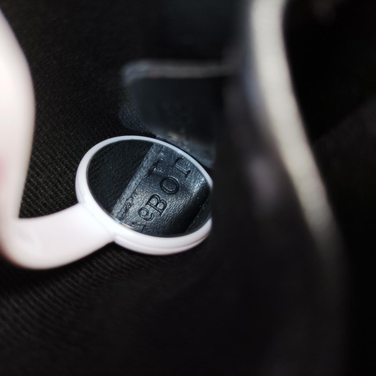 Pre-owned Valentino Rockstud Black Leather  shoulderbag | stylenewstar