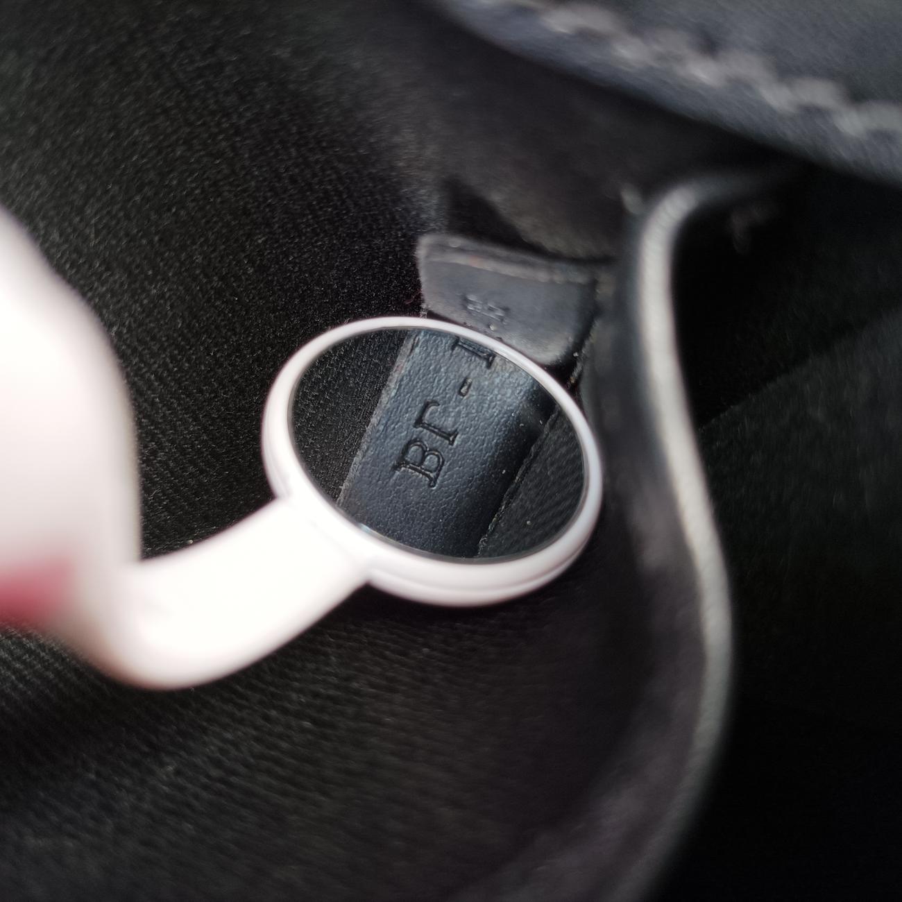 Pre-owned Valentino Rockstud Black Leather  shoulderbag | stylenewstar