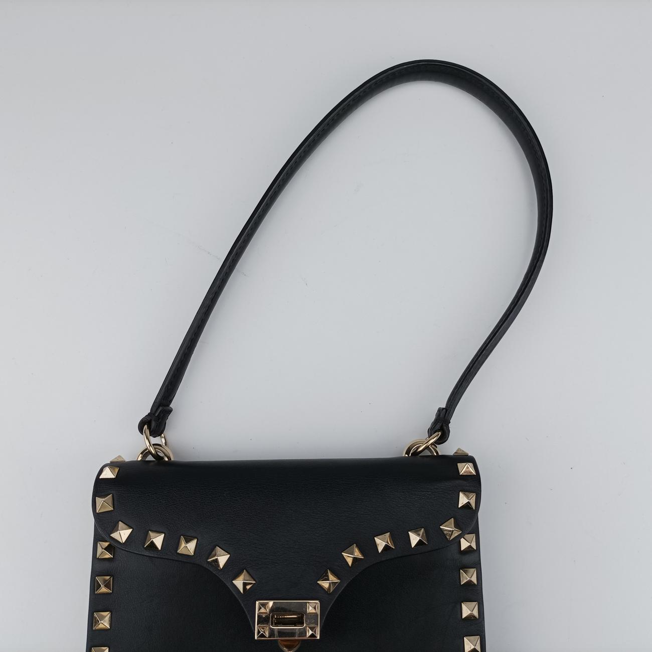Pre-owned Valentino Rockstud Black Leather  shoulderbag | stylenewstar