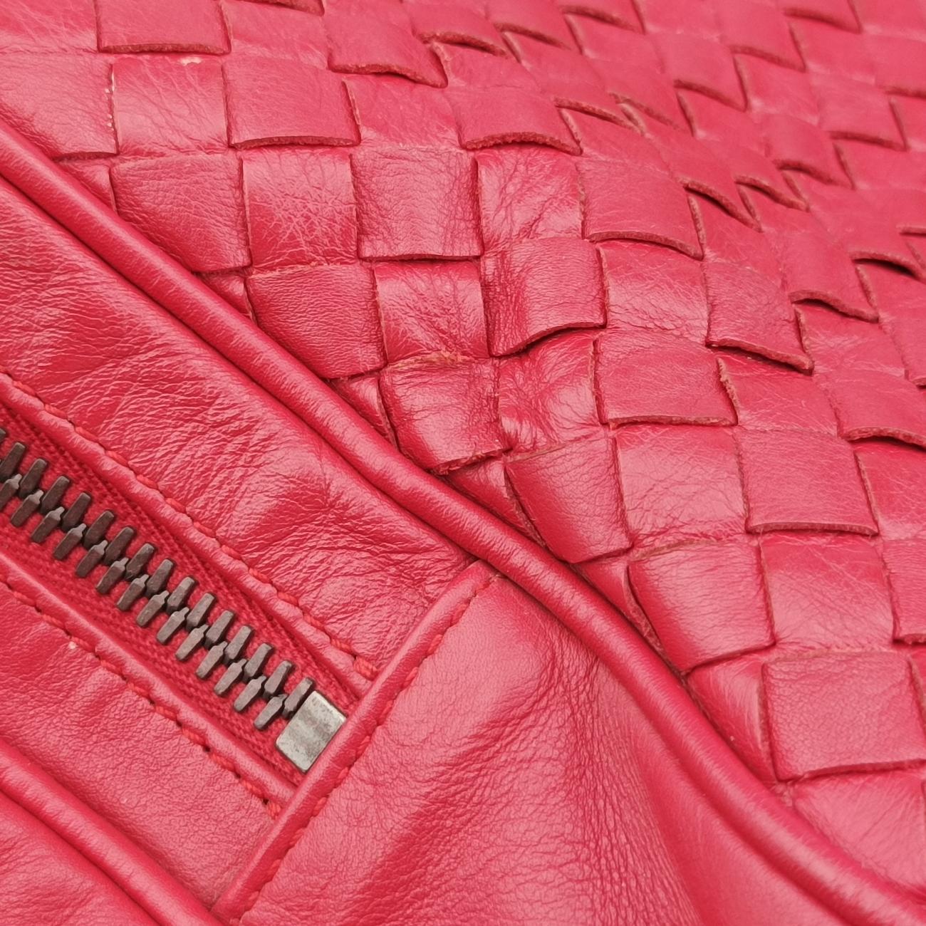 Pre-owned Bottega Veneta Intrecciato Red lambskin  handbag | stylenewstar