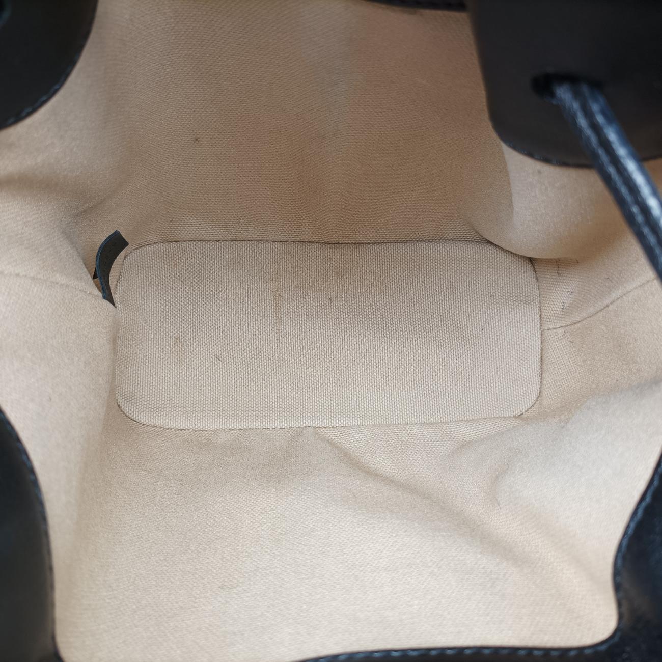 Pre-owned Chloe Gala Bucket Black Leather  shoulderbag | stylenewstar