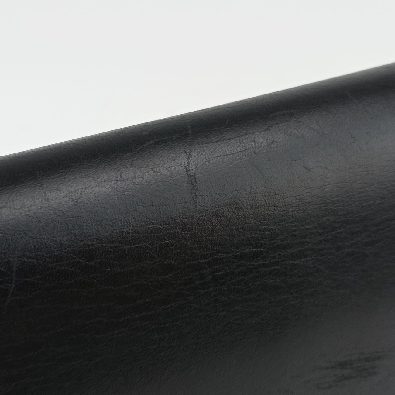 Vintage Valentino Rockstud Black leather  shoulderbag | stylenewstar