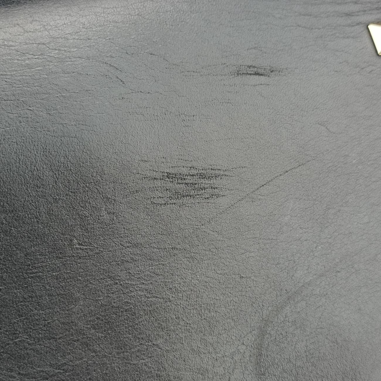 Vintage Valentino Rockstud Black leather  shoulderbag | stylenewstar