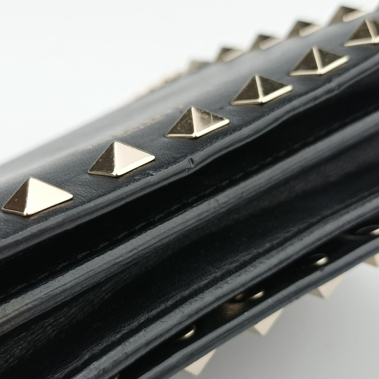 Vintage Valentino Rockstud Black leather  shoulderbag | stylenewstar