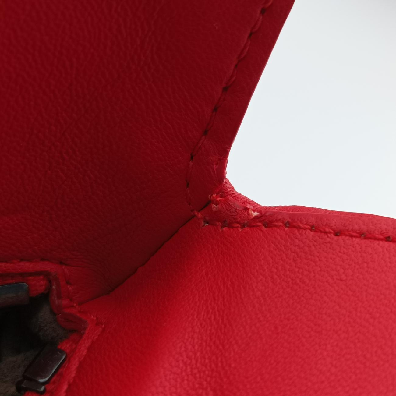 Pre-owned Bottega Veneta Intrecciato Red lambskin  shoulderbag | stylenewstar