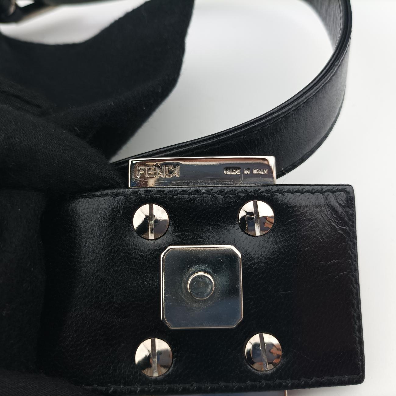 Secondhand Fendi Baguette Black fabric 26424 shoulderbag | stylenewstar