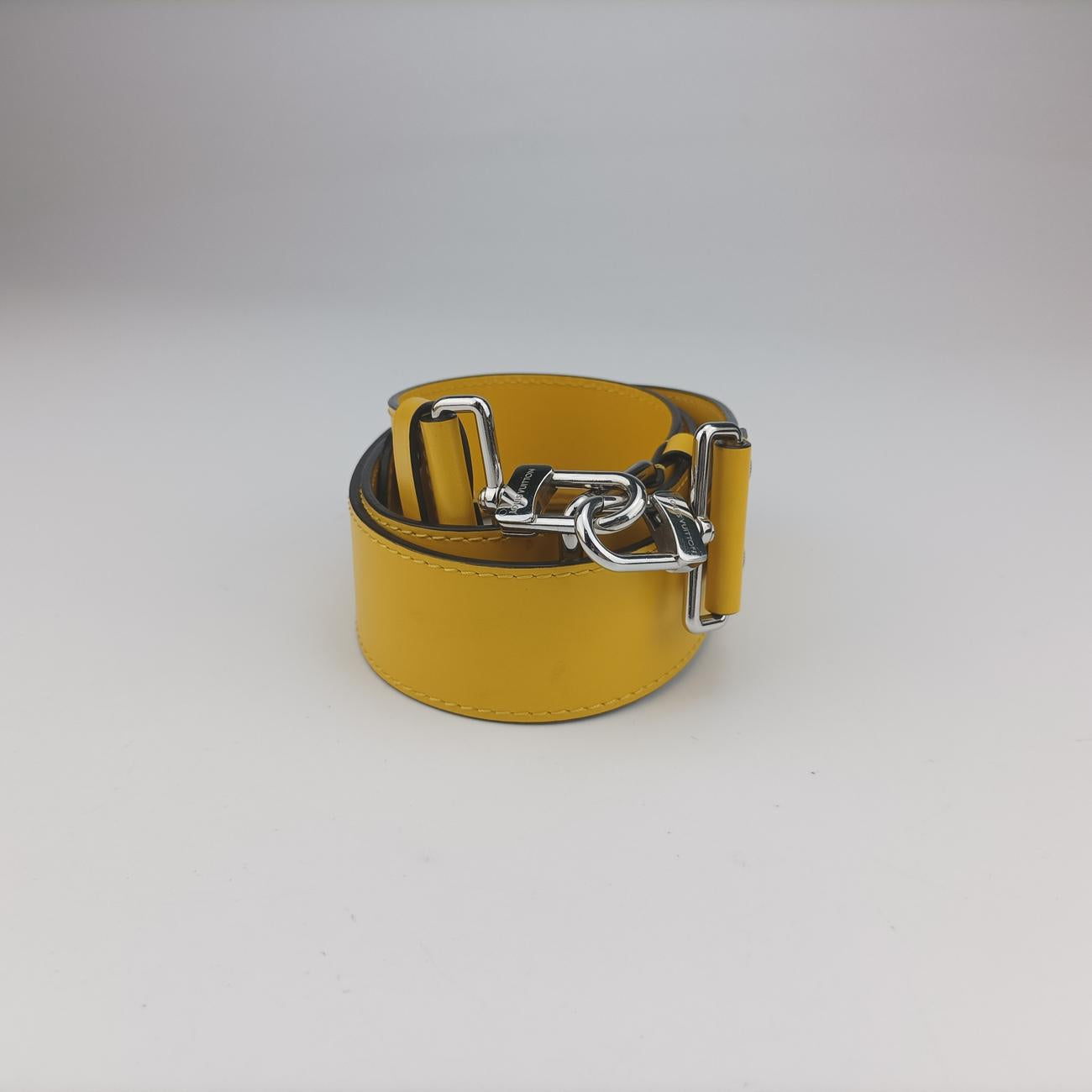 Pre-owned Louis Vuitton Papillon Trunk JAUNE Epi M58647 shoulderbag | stylenewstar