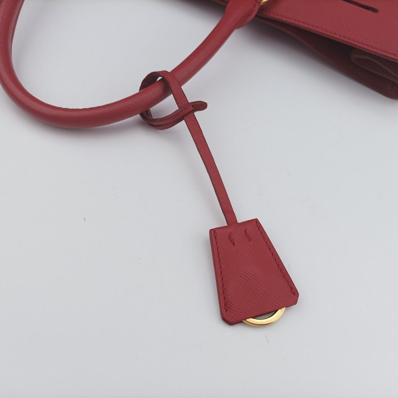 Pre-owned Prada Galleria Red SAFFIANO Leather BN1786 handbag | stylenewstar