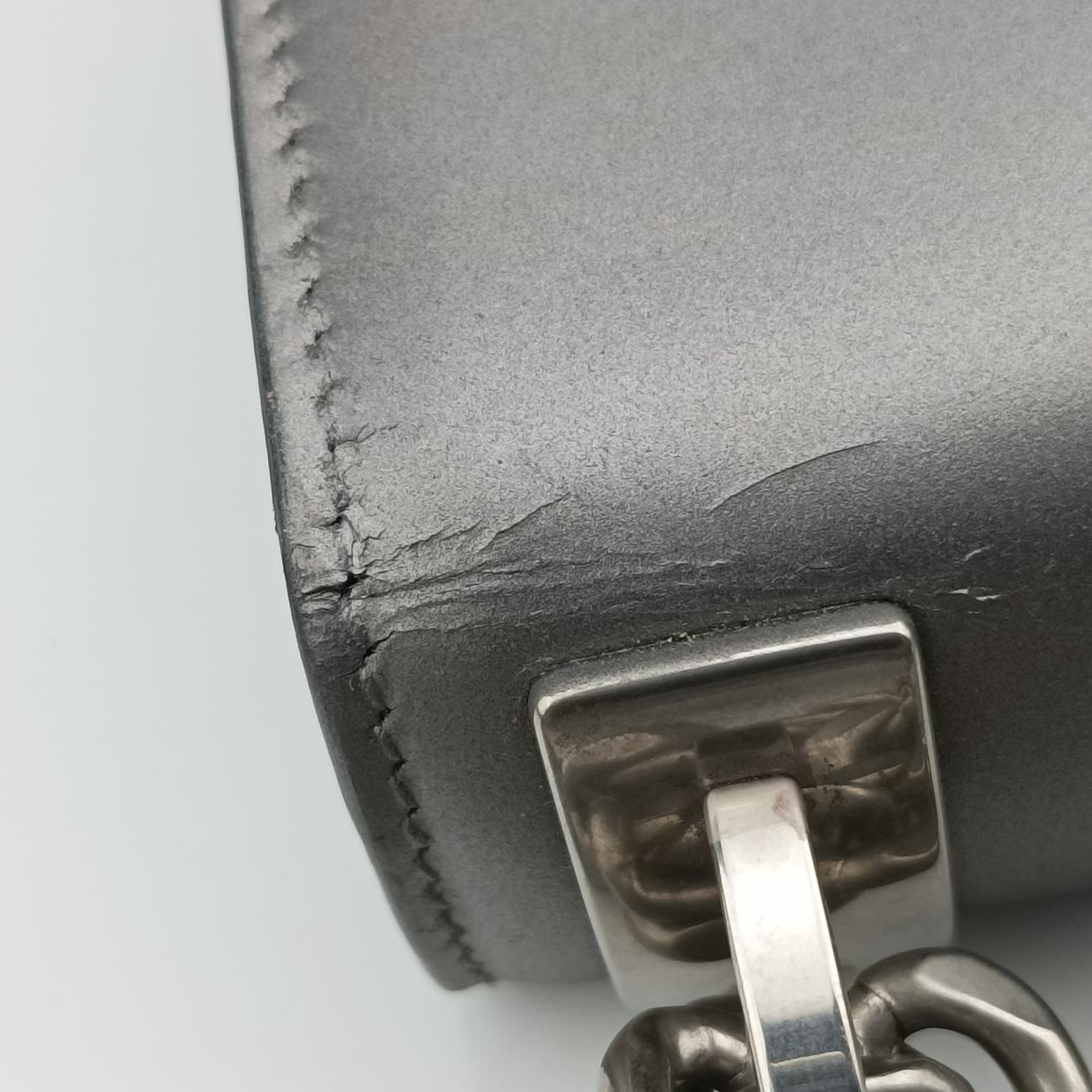 Secondhand Prada Logo Plaque Silver Leather  shoulderbag | stylenewstar