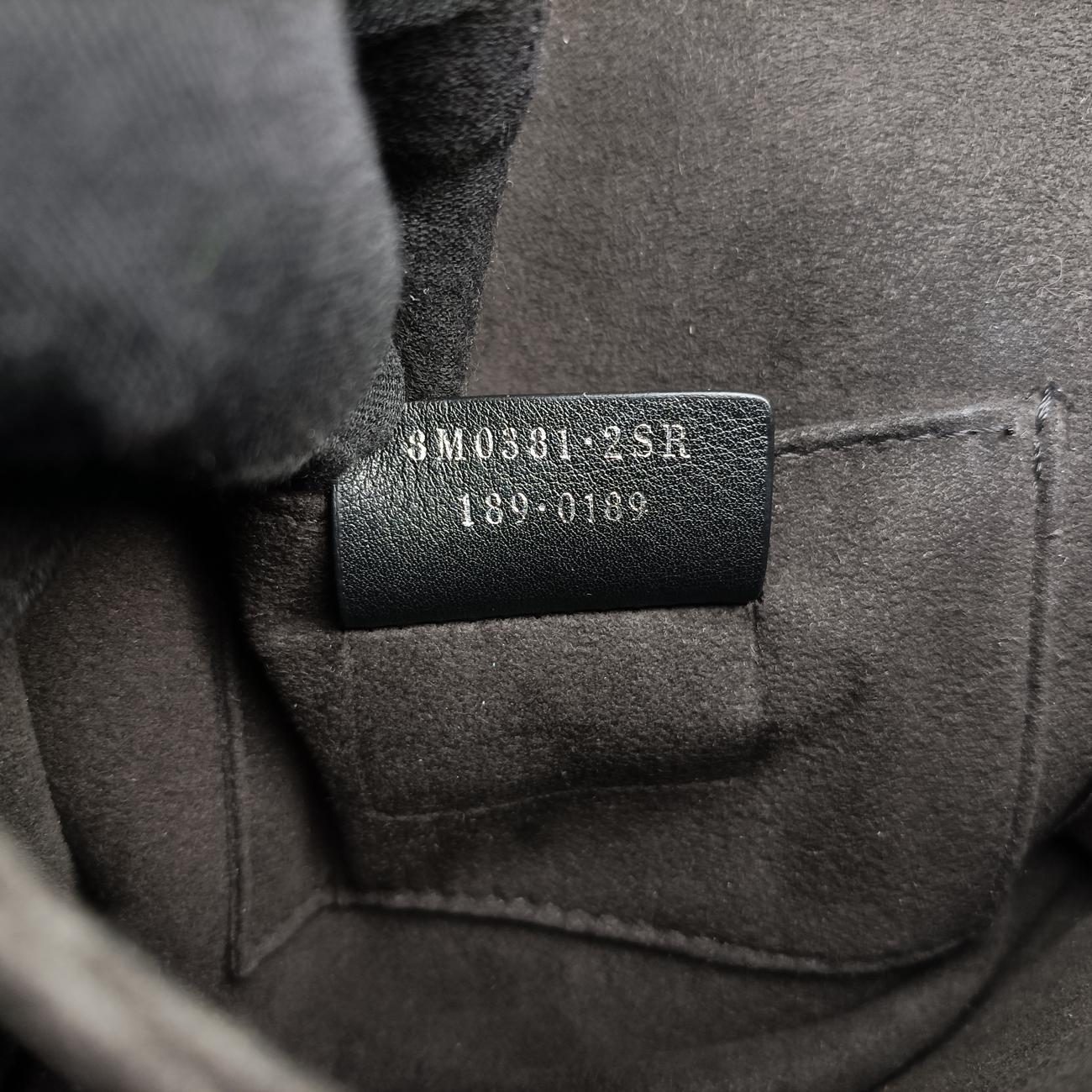 Pre-owned Fendi studded Kan I Black Leather 8M0381 shoulderbag | stylenewstar