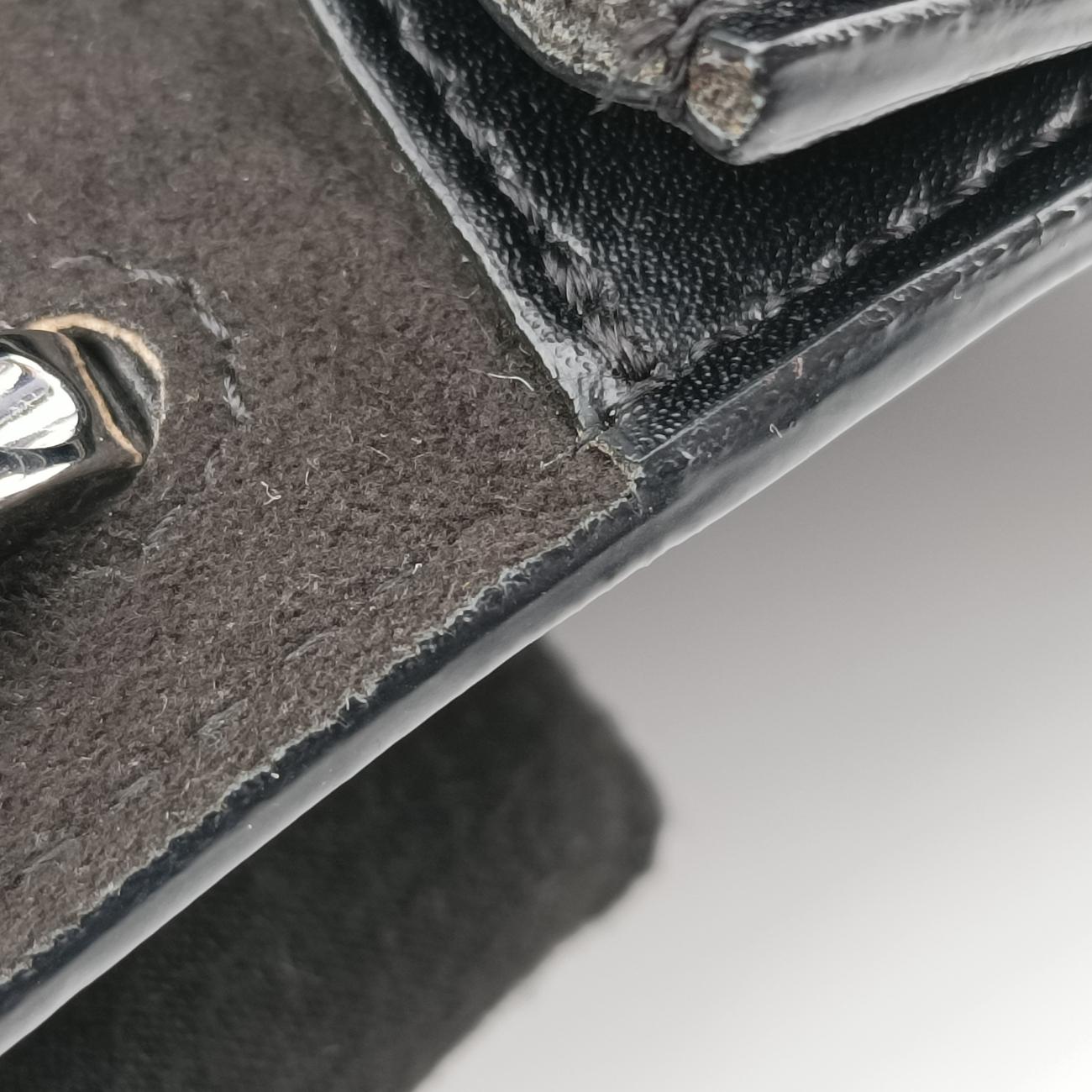 Pre-owned Fendi studded Kan I Black Leather 8M0381 shoulderbag | stylenewstar