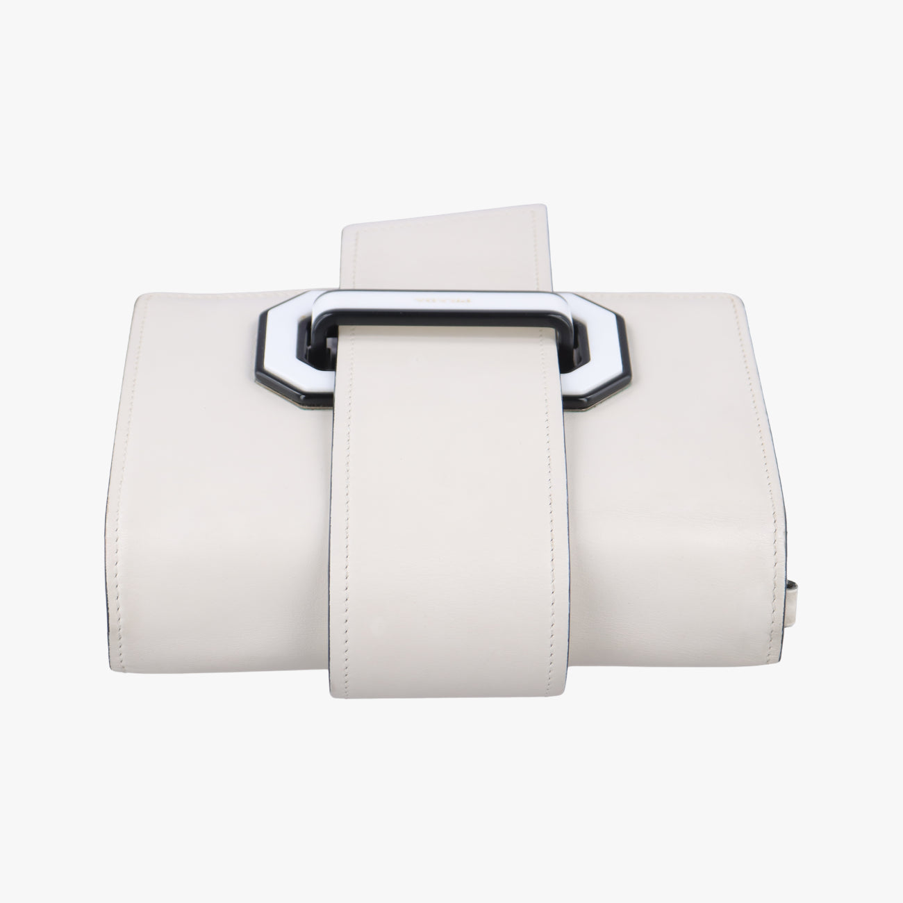 Secondhand Prada Plex ribbon White Leather 1BD067 shoulderbag | stylenewstar