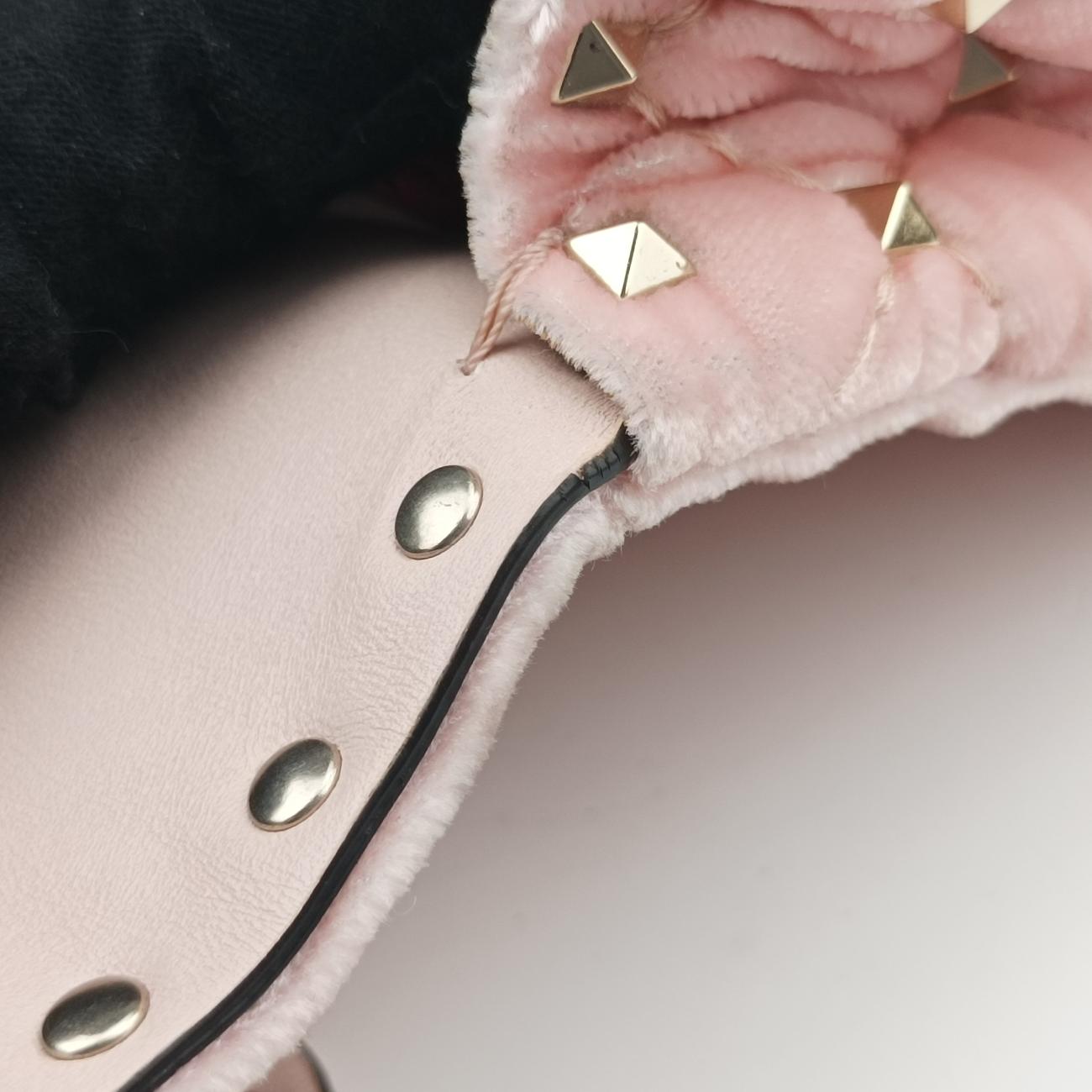 Secondhand Valentino Rockstud spikes Pink velour  shoulderbag | stylenewstar