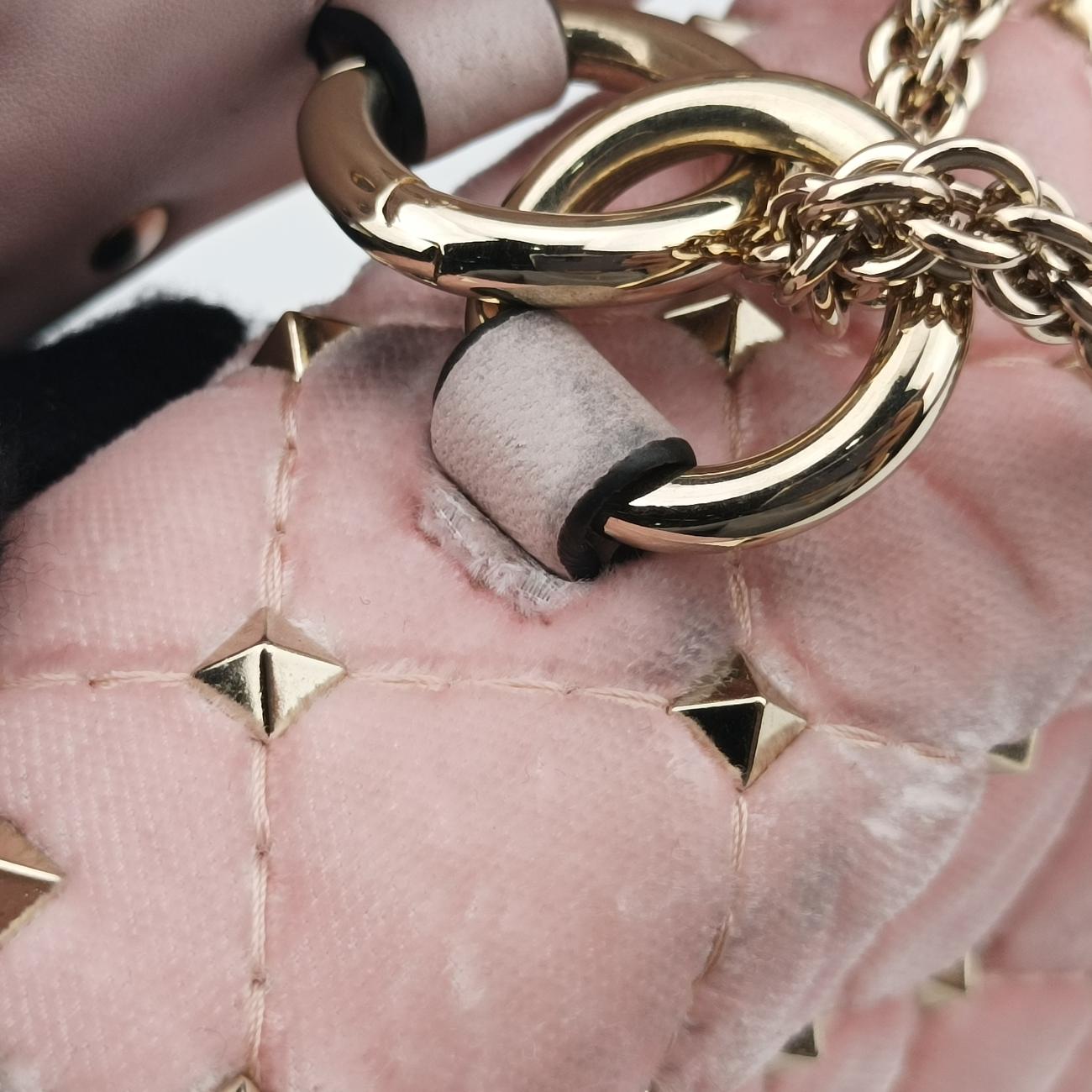 Secondhand Valentino Rockstud spikes Pink velour  shoulderbag | stylenewstar