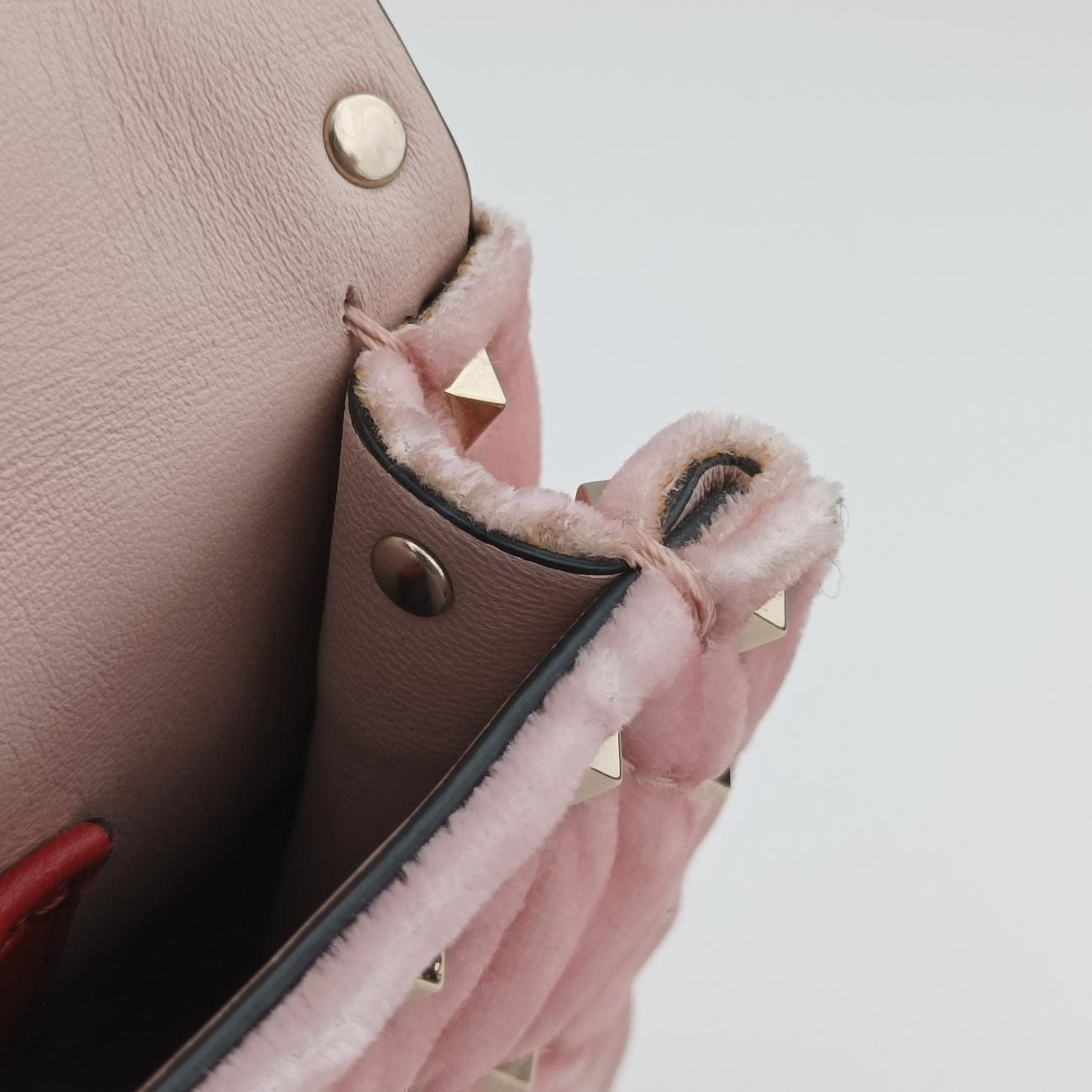 Secondhand Valentino Rockstud spikes Pink velour  shoulderbag | stylenewstar