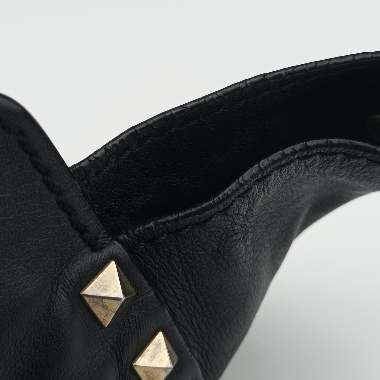 Pre-owned Valentino Rockstud Black Leather  shoulderbag | stylenewstar