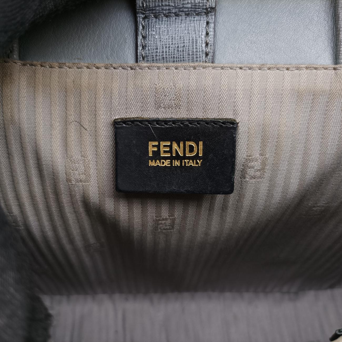 Pre-owned Fendi Petite 2 JOURS Grey Leather 8BH253 handbag | stylenewstar