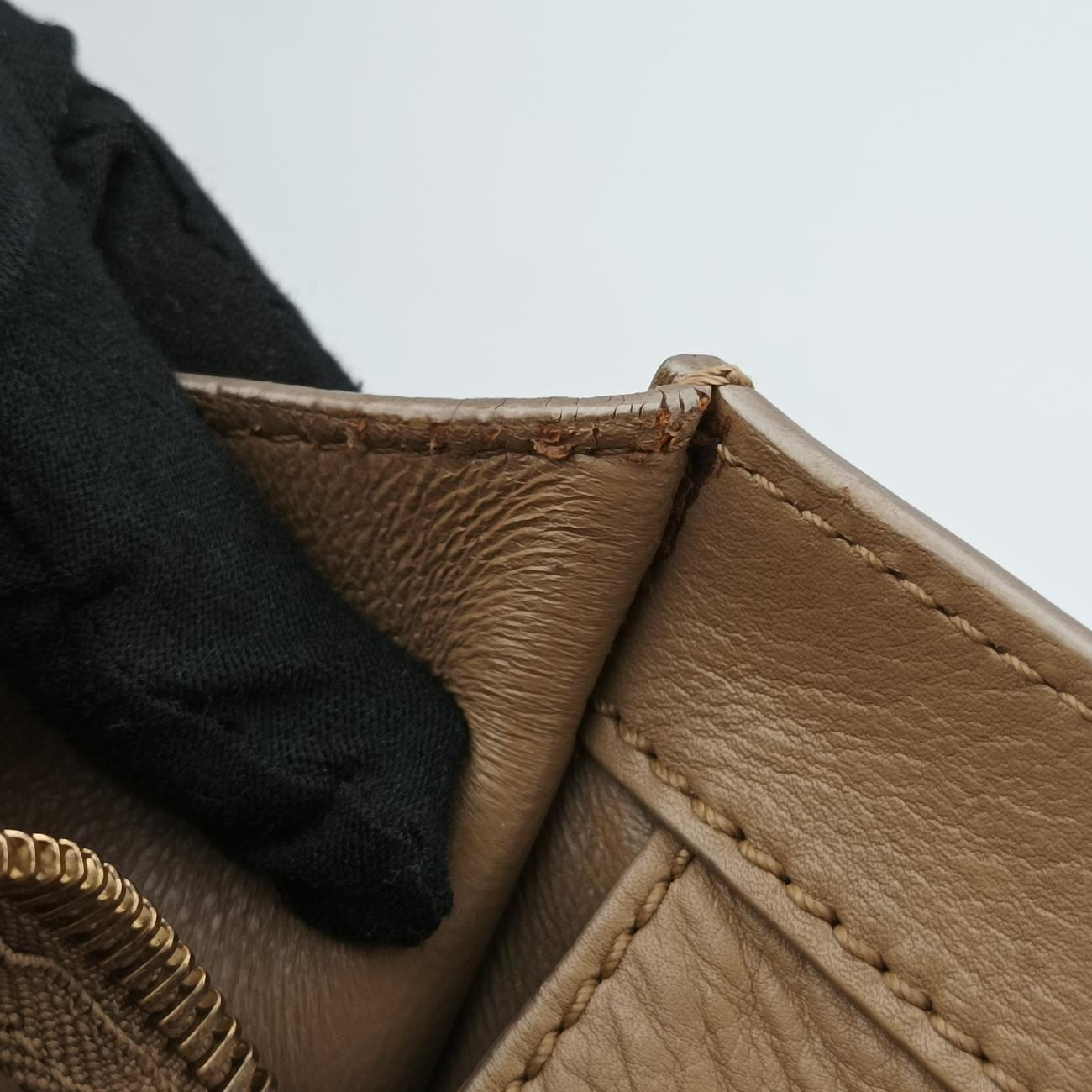 Pre-owned Celine luggage mini shopper Beige Leather  handbag | stylenewstar