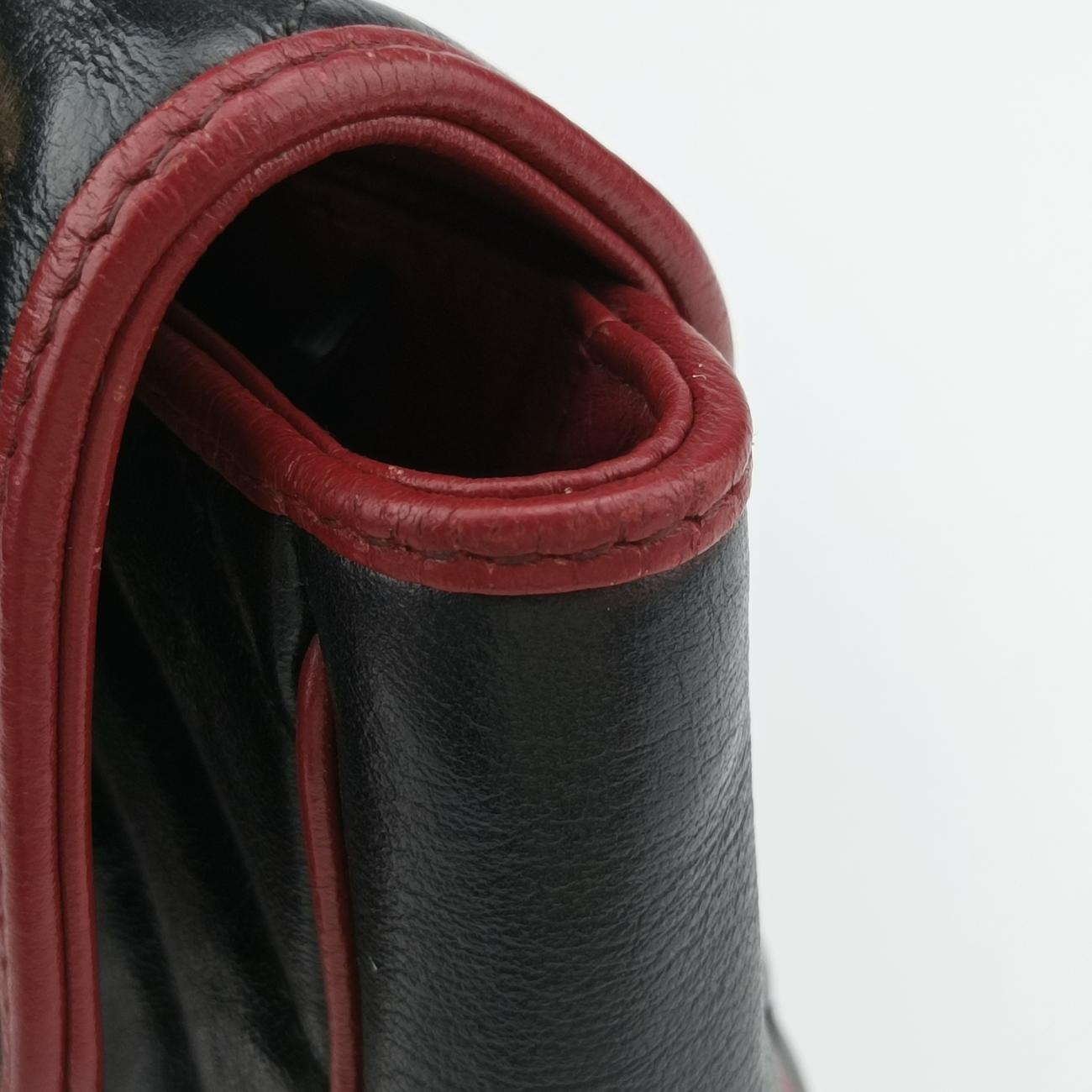 Pre-owned Gucci GG Marmont Black×red Leather 443497 shoulderbag | stylenewstar