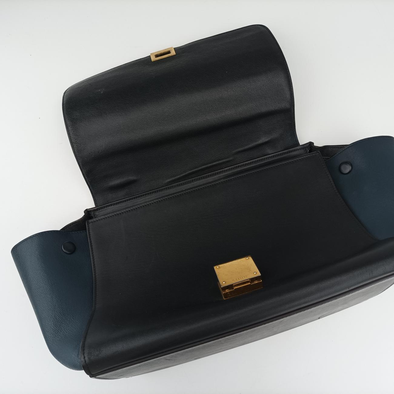 Secondhand Celine Trapèze Grey×Navy Leather  shoulderbag | stylenewstar