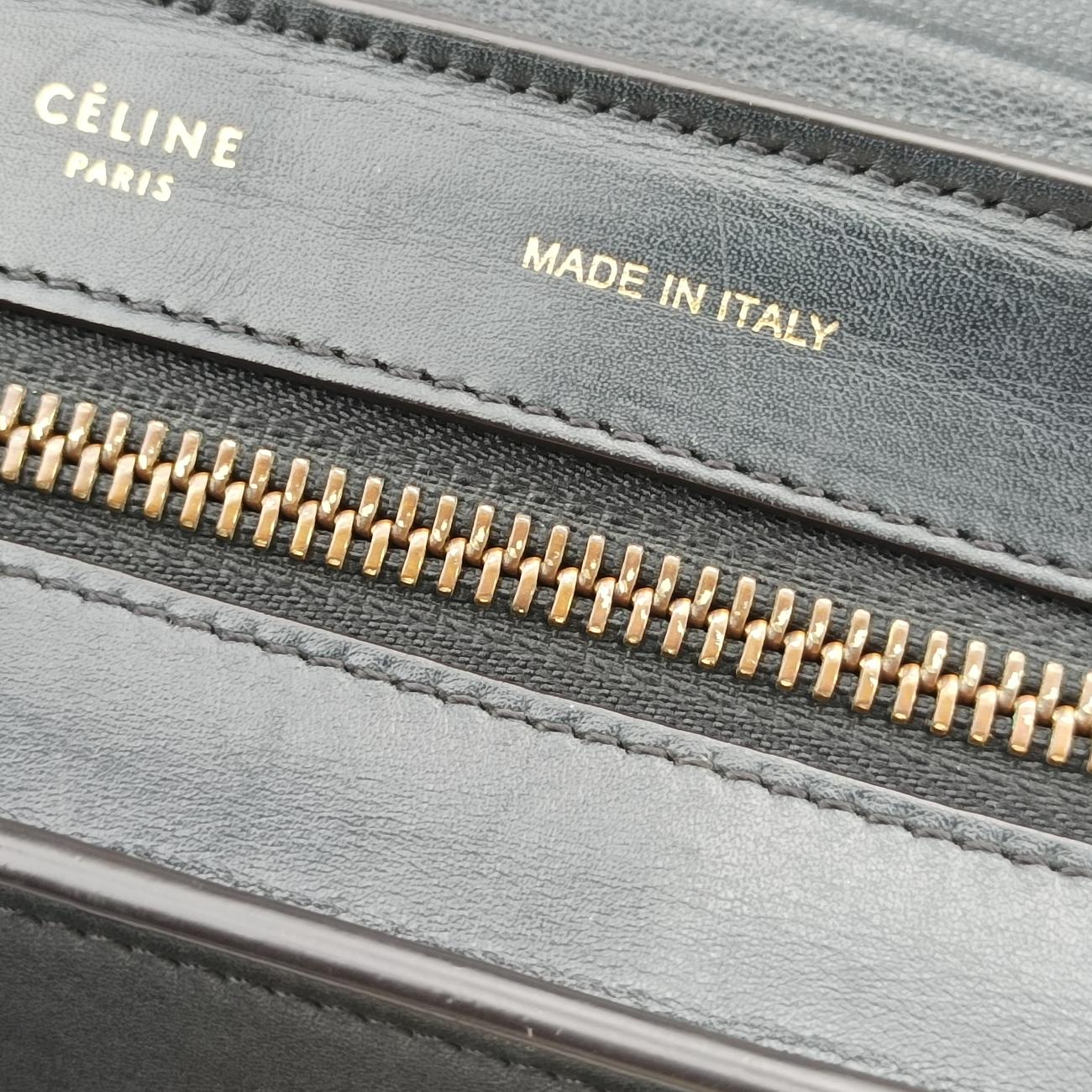 Secondhand Celine Trapèze Grey×Navy Leather  shoulderbag | stylenewstar