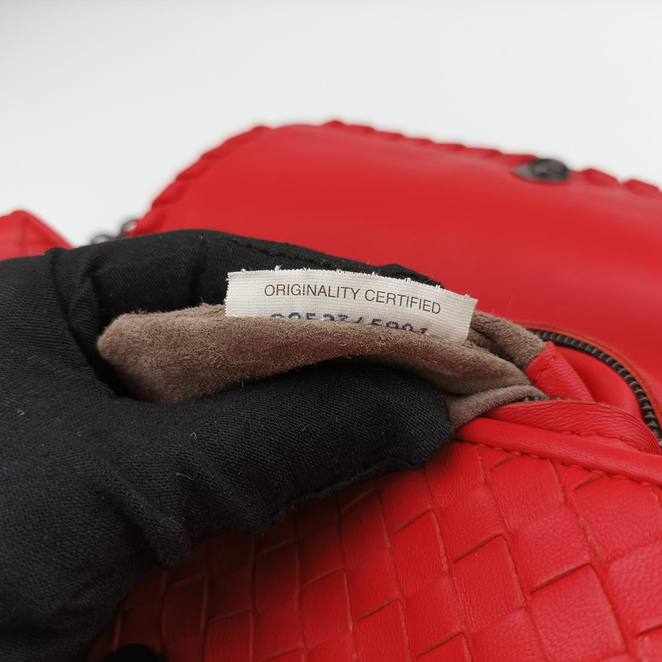 Pre-owned Bottega Veneta Intrecciato Olimpia Red lambskin  shoulderbag | stylenewstar