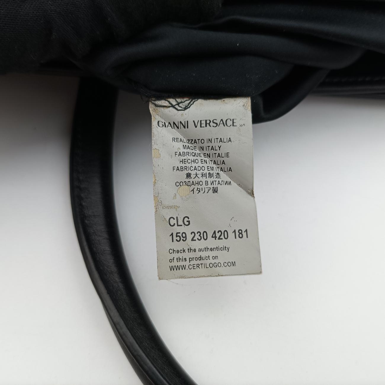 Pre-owned VERSACE Medusa Medallion Black Leather  handbag | stylenewstar