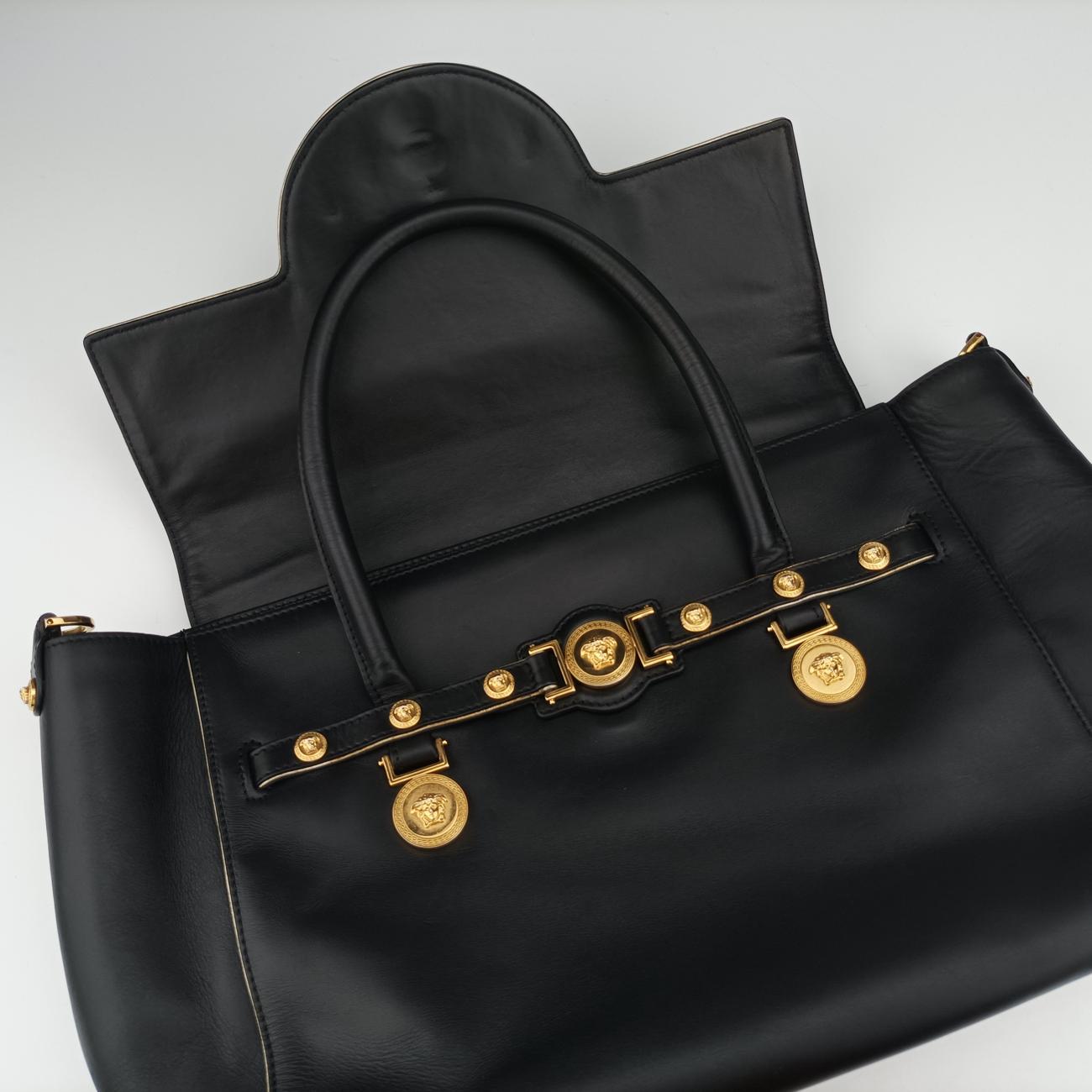 Pre-owned VERSACE Medusa Medallion Black Leather  handbag | stylenewstar