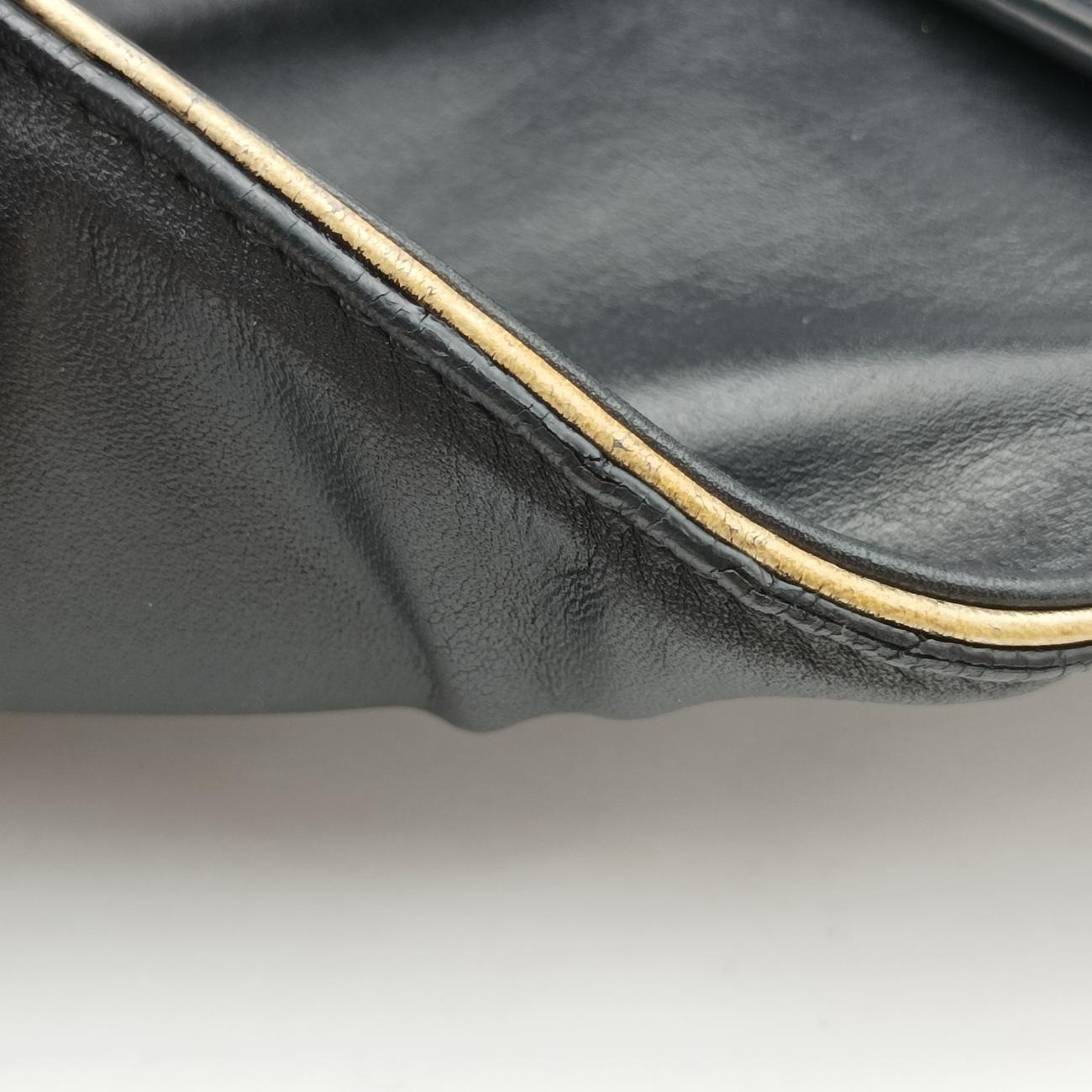 Pre-owned VERSACE Medusa Medallion Black Leather  handbag | stylenewstar