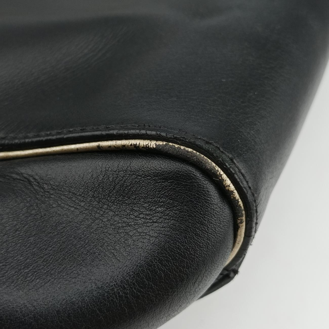 Pre-owned VERSACE Medusa Medallion Black Leather  handbag | stylenewstar