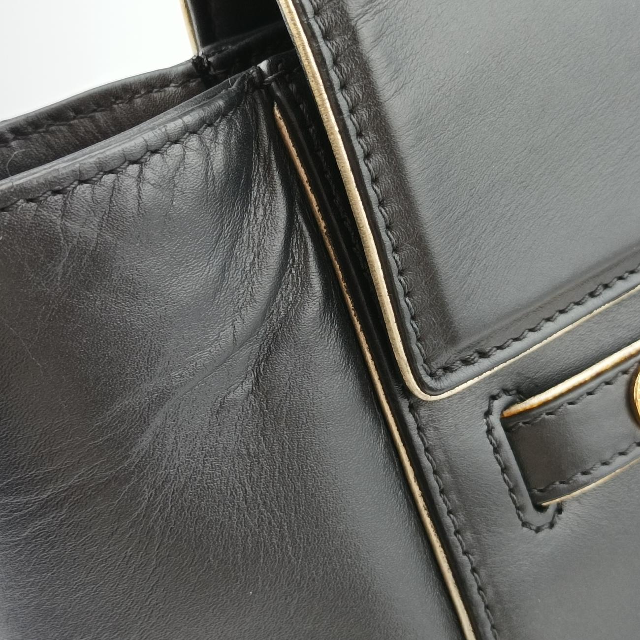 Pre-owned VERSACE Medusa Medallion Black Leather  handbag | stylenewstar