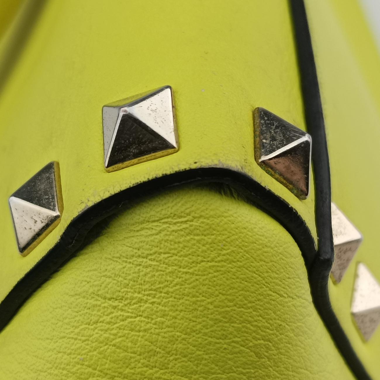 Vintage Valentino Rockstud Yellow Leather  shoulderbag | stylenewstar