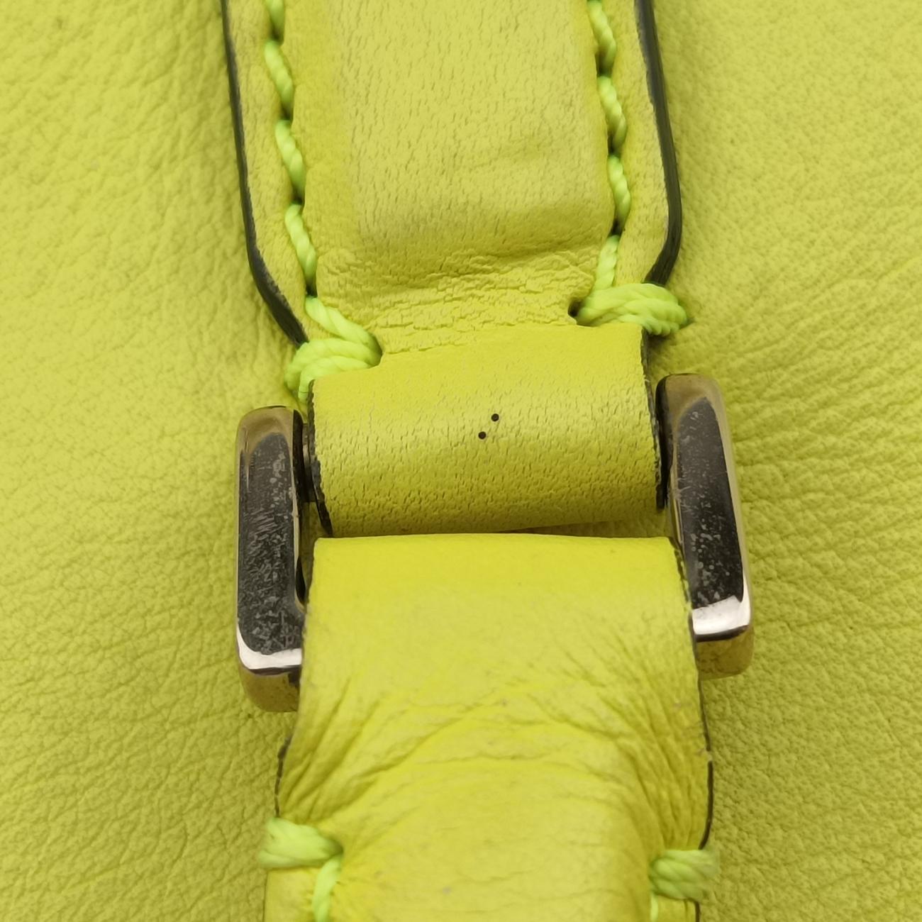 Vintage Valentino Rockstud Yellow Leather  shoulderbag | stylenewstar