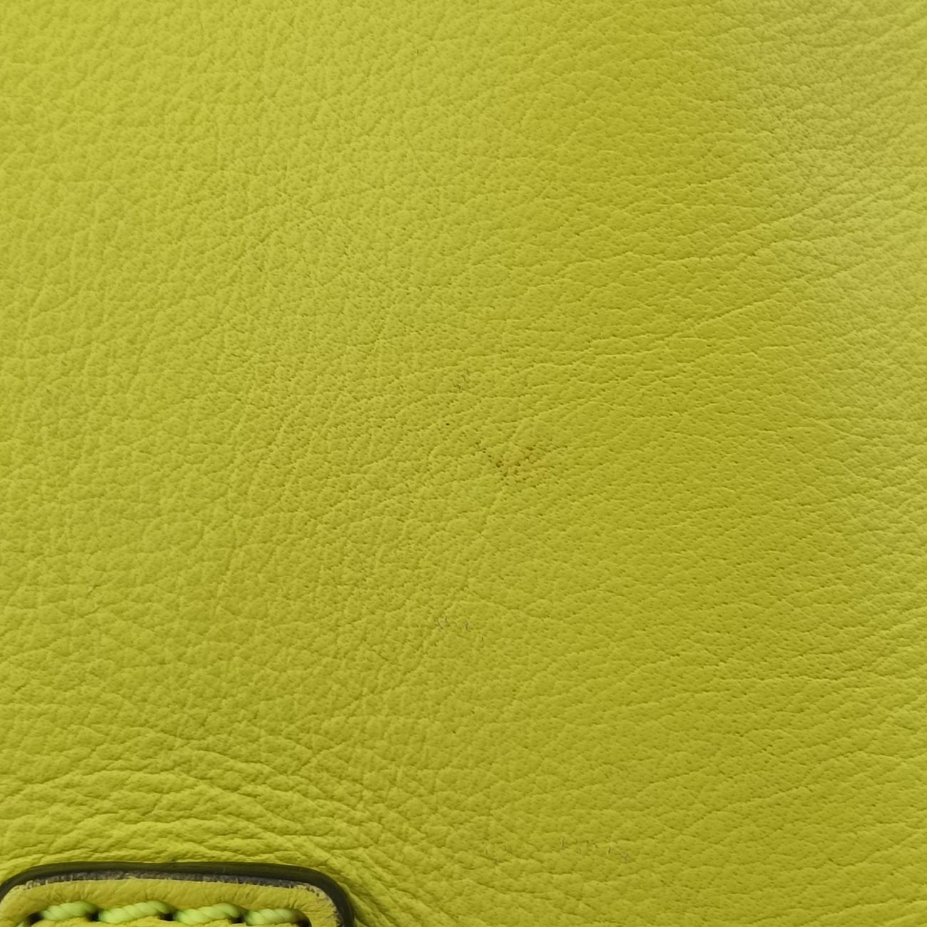 Vintage Valentino Rockstud Yellow Leather  shoulderbag | stylenewstar