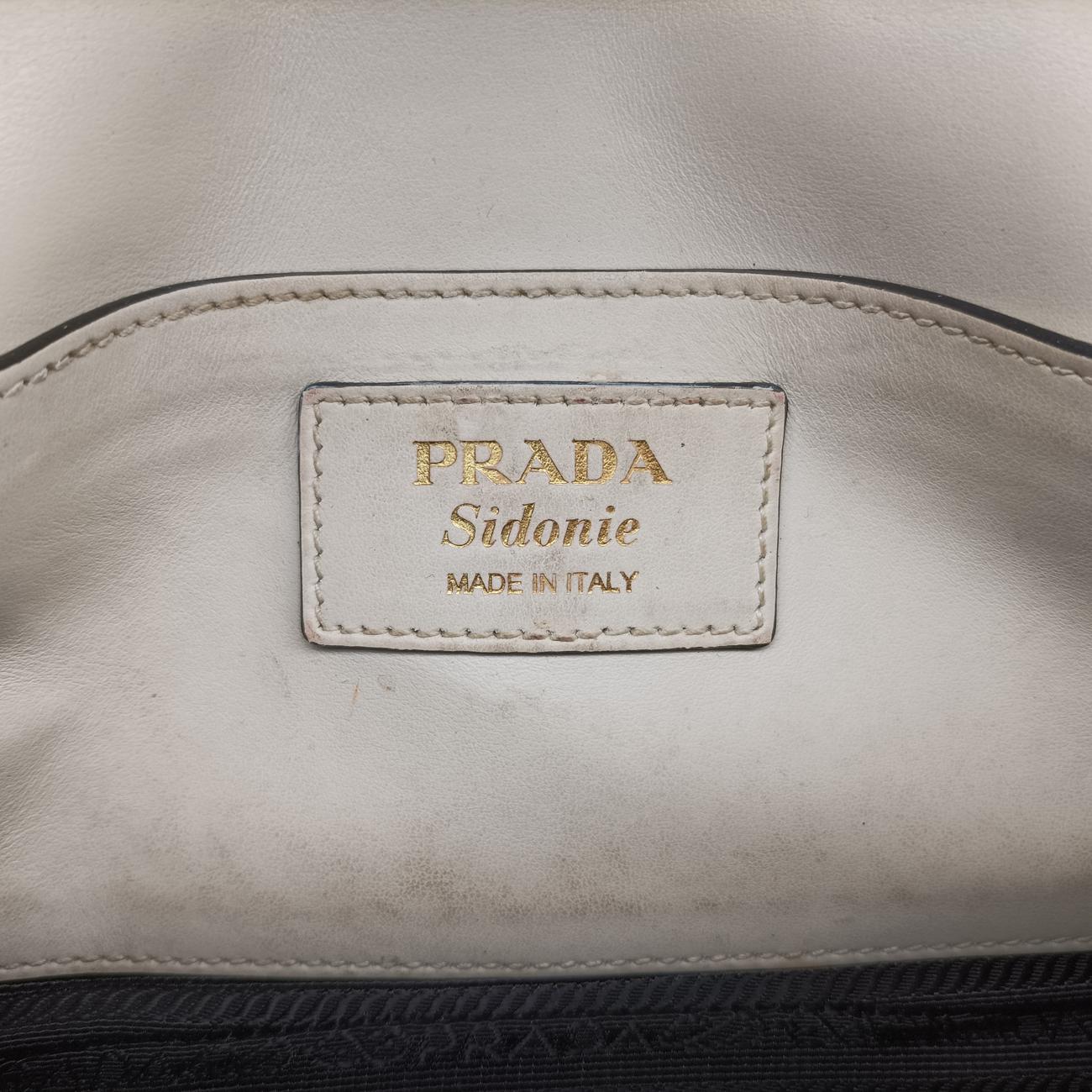 Pre-owned Prada Sidonie White SAFFIANO　Leather 1BD219 shoulderbag | stylenewstar