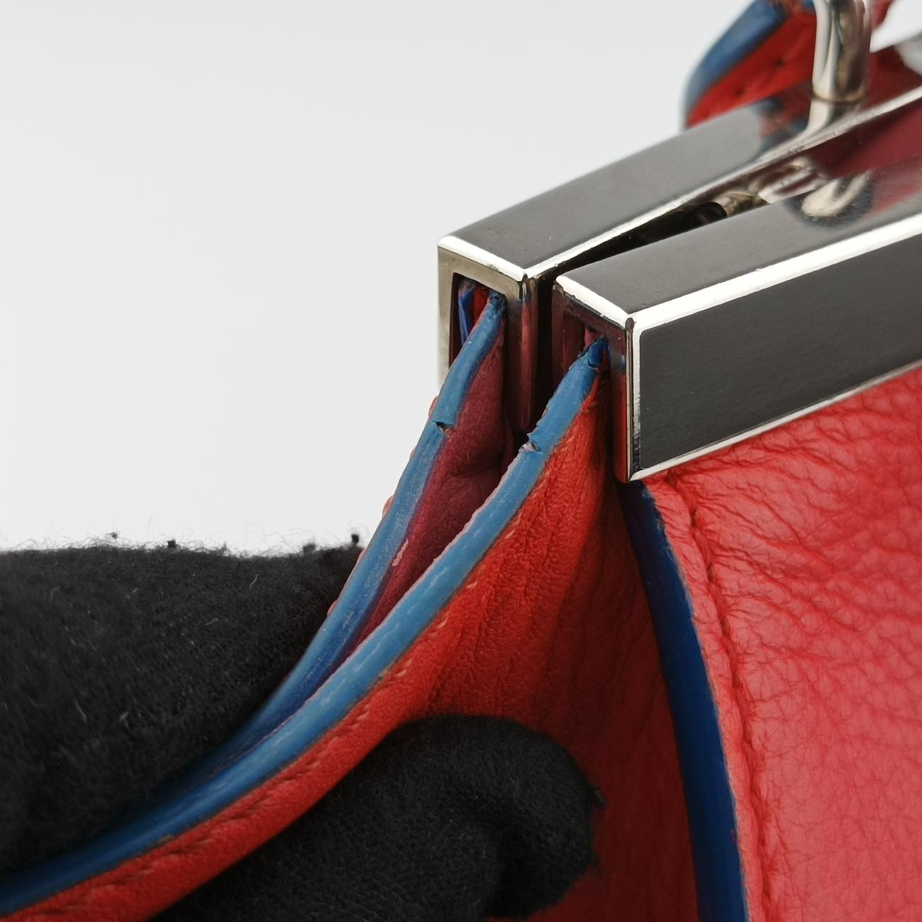 Pre-owned Fendi Troyage Trois Jours Red Leather 8BH279 shoulderbag | stylenewstar