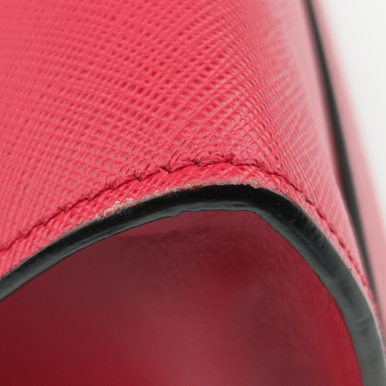 Pre-owned Prada Paradigm Bag Red saffiano leather  shoulderbag | stylenewstar