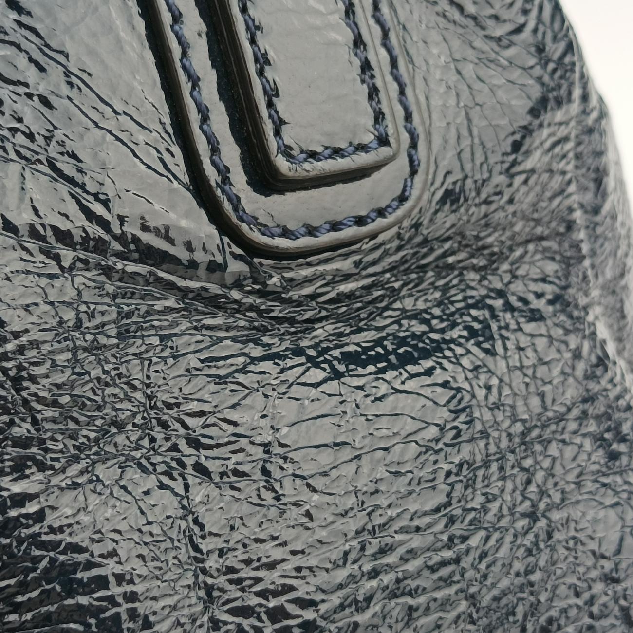 Secondhand Givenchy Pandora Navy leather  shoulderbag | stylenewstar