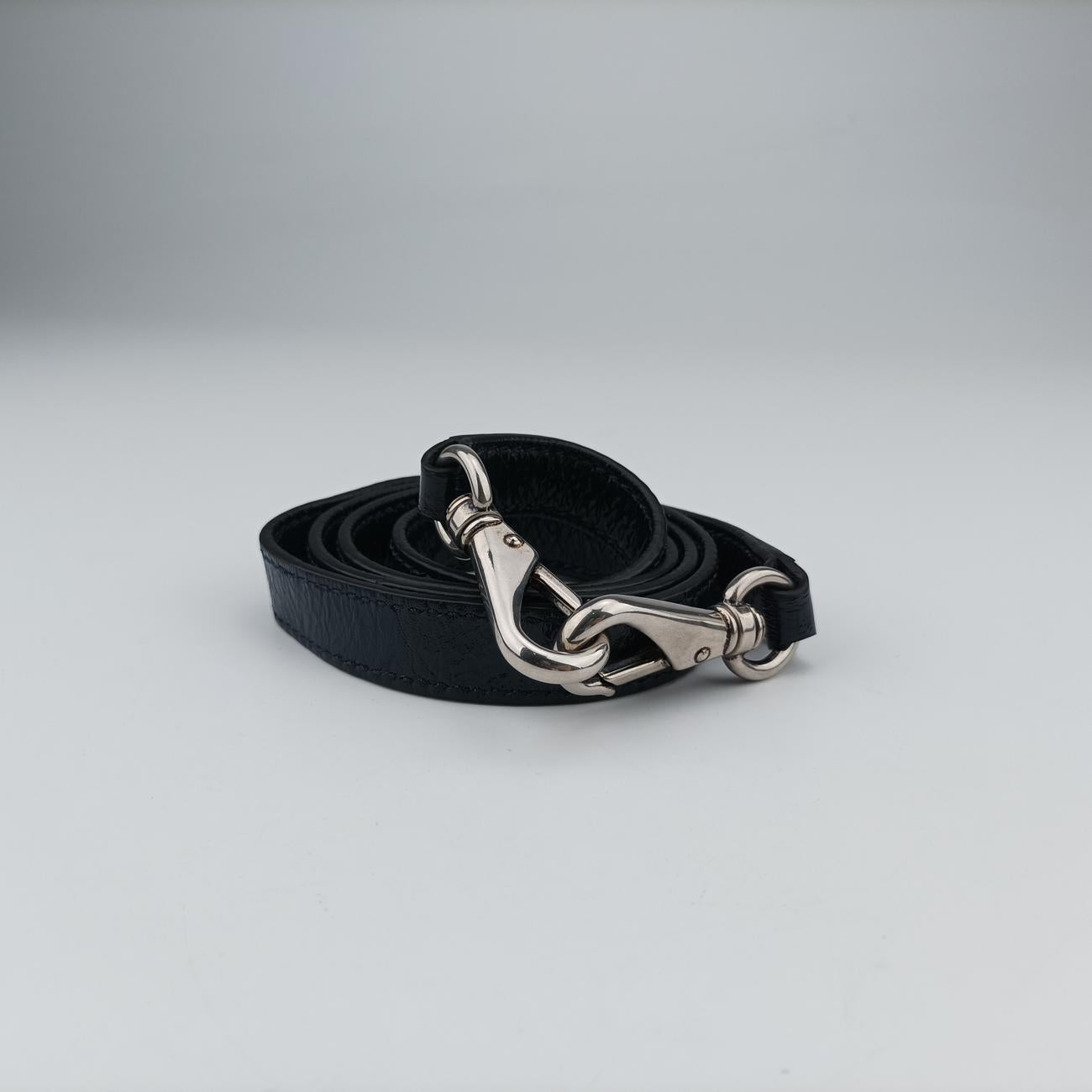 Secondhand Givenchy Pandora Navy leather  shoulderbag | stylenewstar