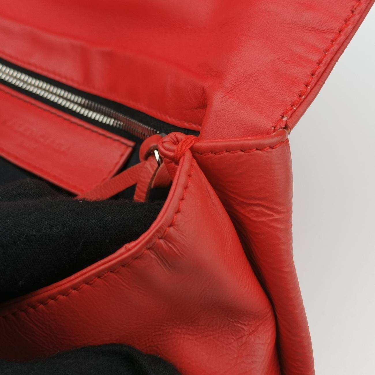 Secondhand Balenciaga Envelop Orange Leather  clutchbag | stylenewstar