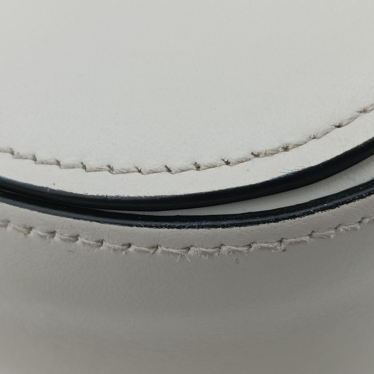 Secondhand Prada Pioneer White Leather 1BD239 shoulderbag | stylenewstar