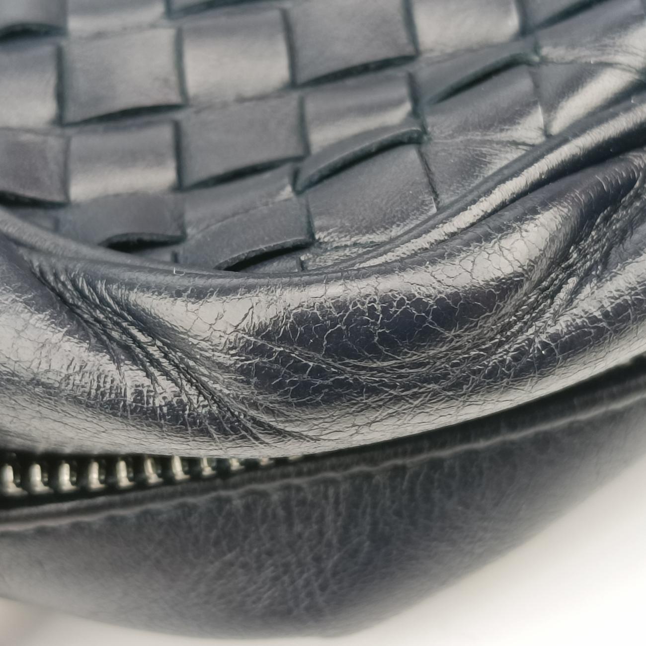 Pre-owned Bottega Veneta Intrecciato Navy lambskin  crossbodybag | stylenewstar