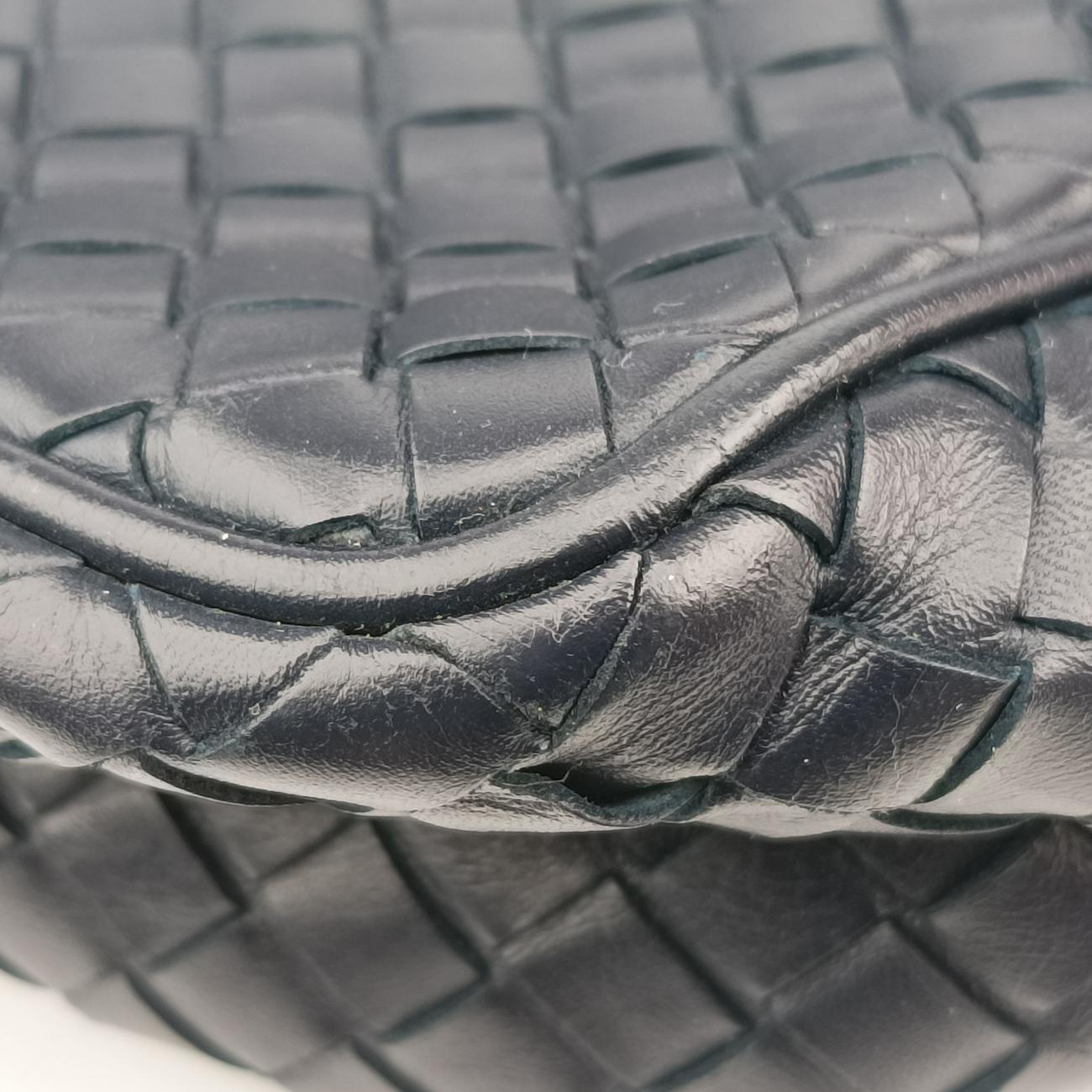 Pre-owned Bottega Veneta Intrecciato Navy lambskin  crossbodybag | stylenewstar