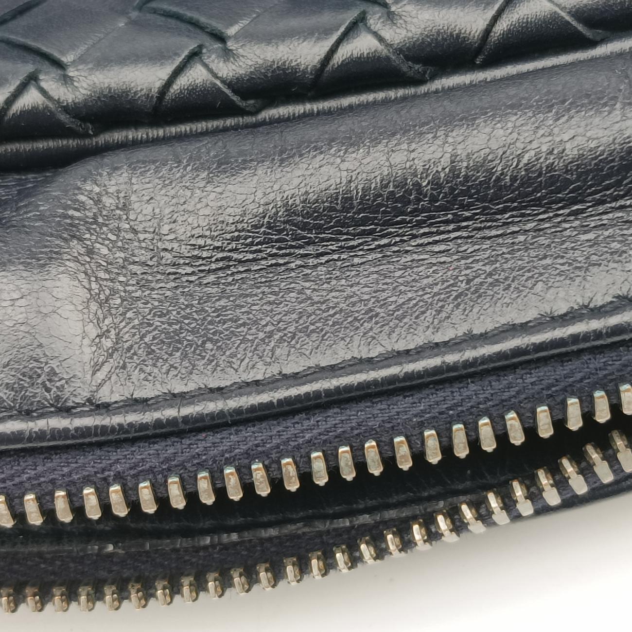 Pre-owned Bottega Veneta Intrecciato Navy lambskin  crossbodybag | stylenewstar