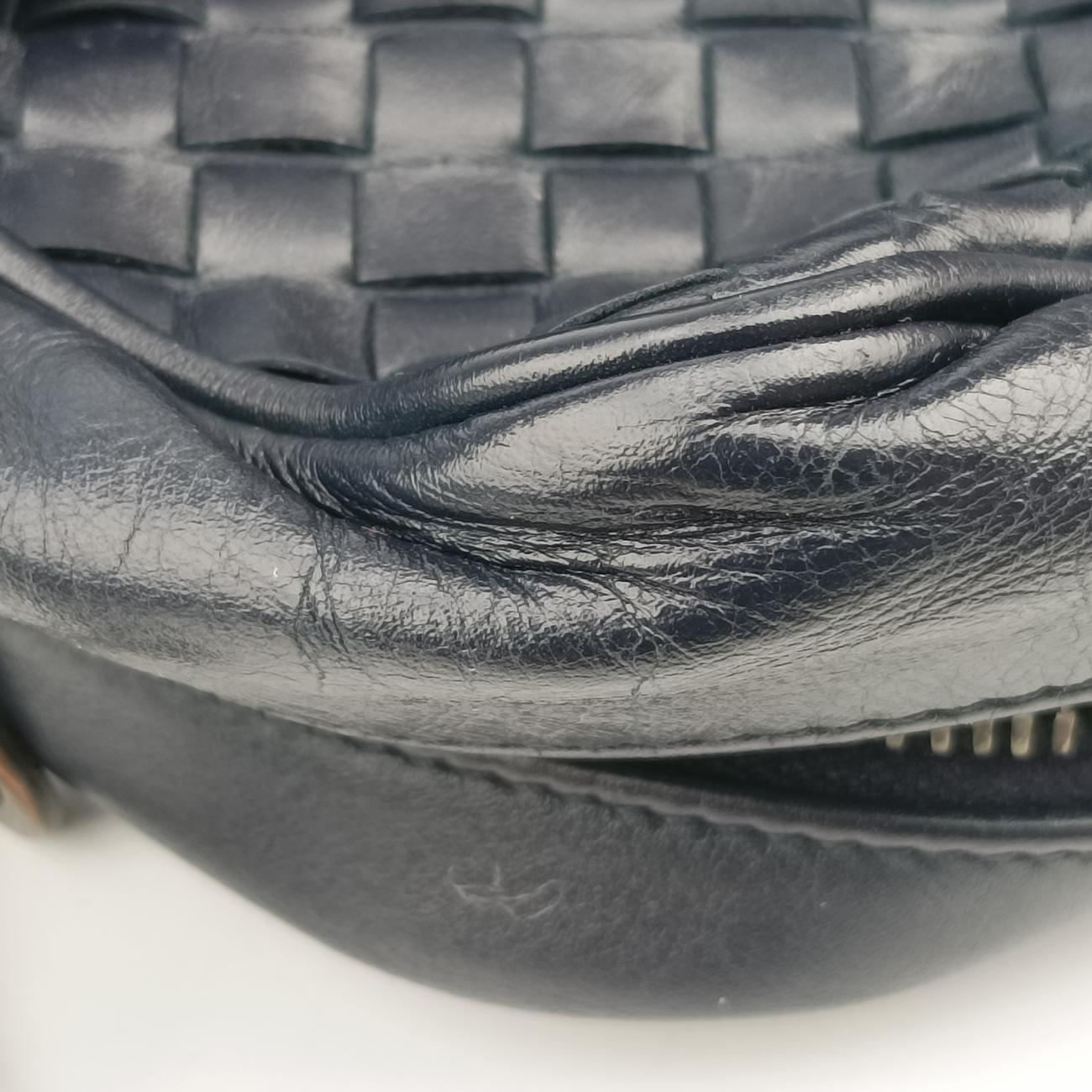 Pre-owned Bottega Veneta Intrecciato Navy lambskin  crossbodybag | stylenewstar