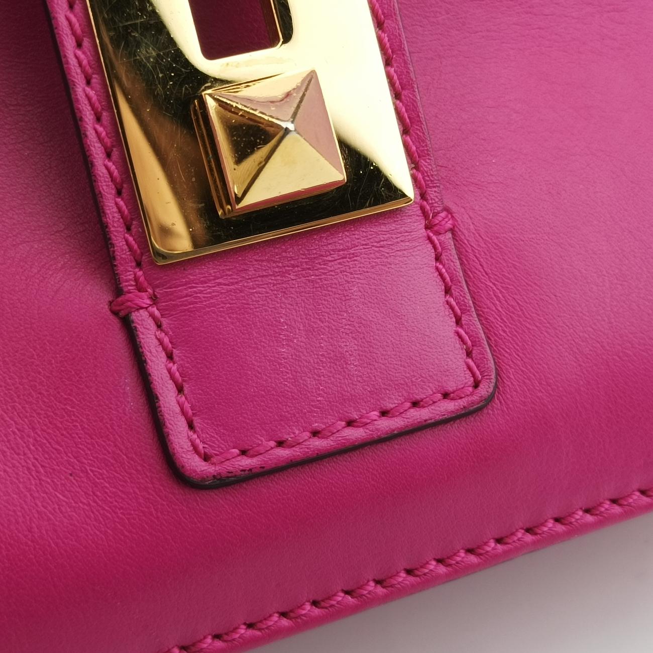 Pre-owned Valentino Rockstud　 Rose Leather  shoulderbag | stylenewstar