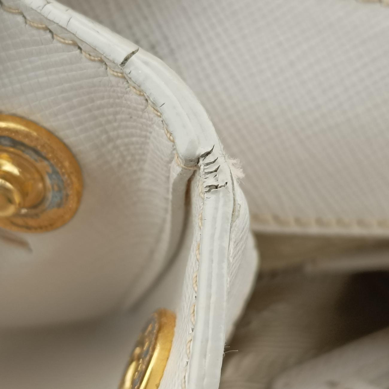 Secondhand Prada Galleria White SAFFIANO Leather BN1801 shoulderbag | stylenewstar